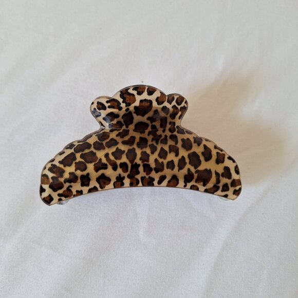 2-for-1 Winners Claw Hair Clips - Picture 2 of 8